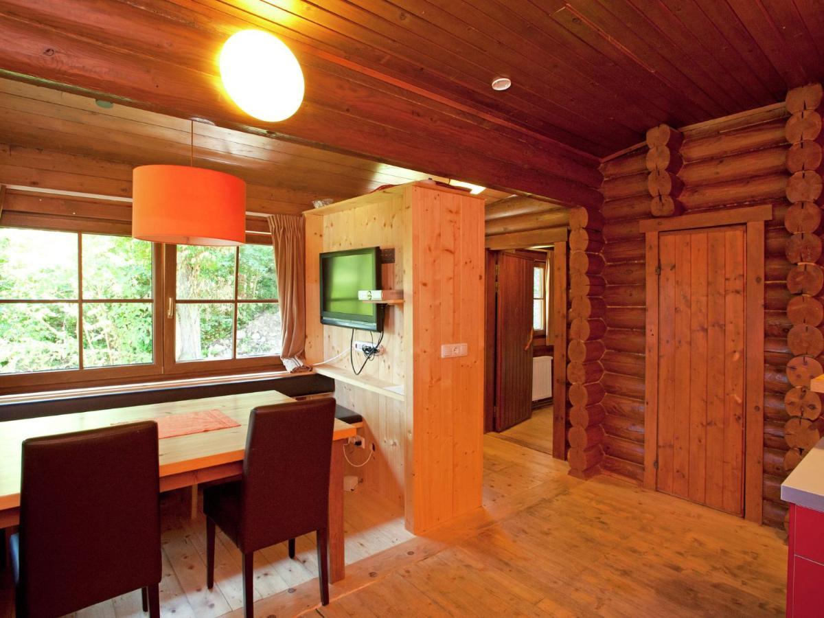 Chalet In Woergl Near Skiwelt Wilder Kaiser Salvenberg Room photo